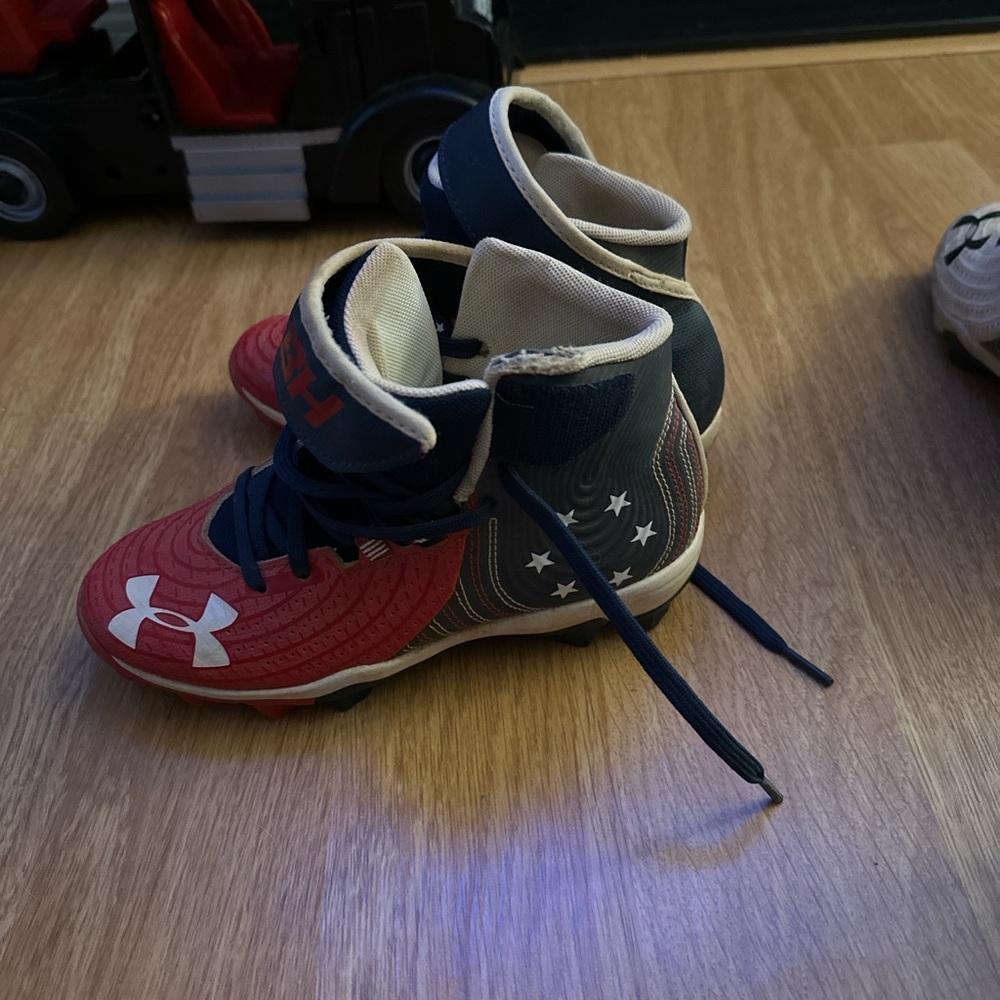Under Armour baseball cleats
